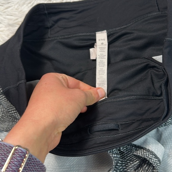 Lululemon Speed Up Short *2.5" Velocity Mesh Island Mist Black / Black - Picture 2 of 6